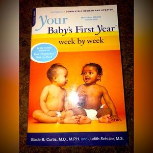 Excellent! “Your Baby’s First Year, Week by Week”, 2nd Edition; Copyright 2005.